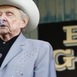 <b>Bluegrass in Paradise</b>