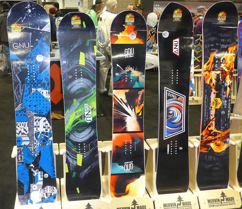 2017 GNU Snowboards (
