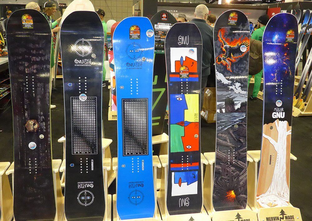 2017 GNU Snowboards (