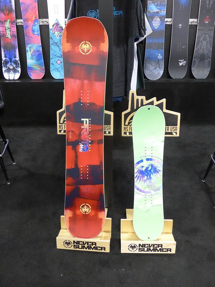 2017 Never Summer Snowboards