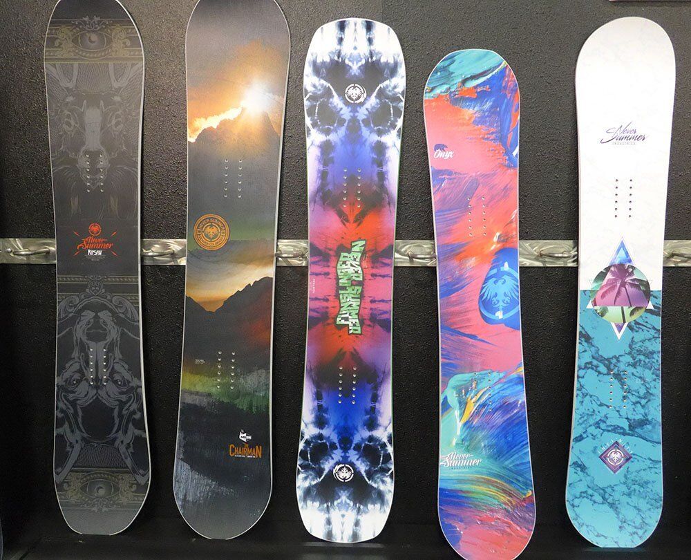 2017 Never Summer Snowboards