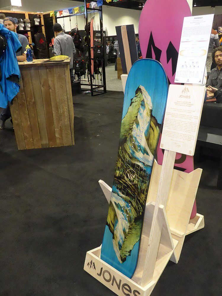 Jones 2017 Snowboards