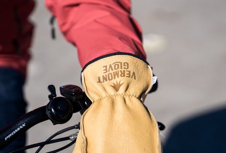 Flylow Oven Mitts Review - Mountain Weekly News