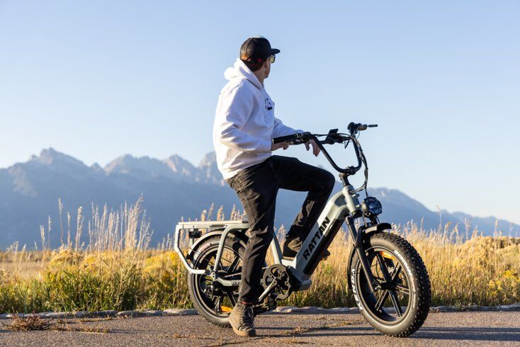 Man Sitting on Rattan Quercus E-Bike