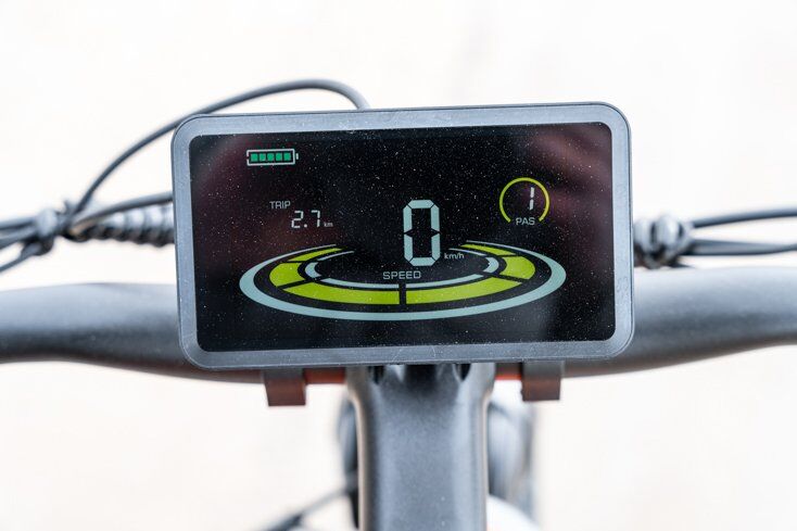 Huge Easy to Read E-Bike LCD Screen from Heybike