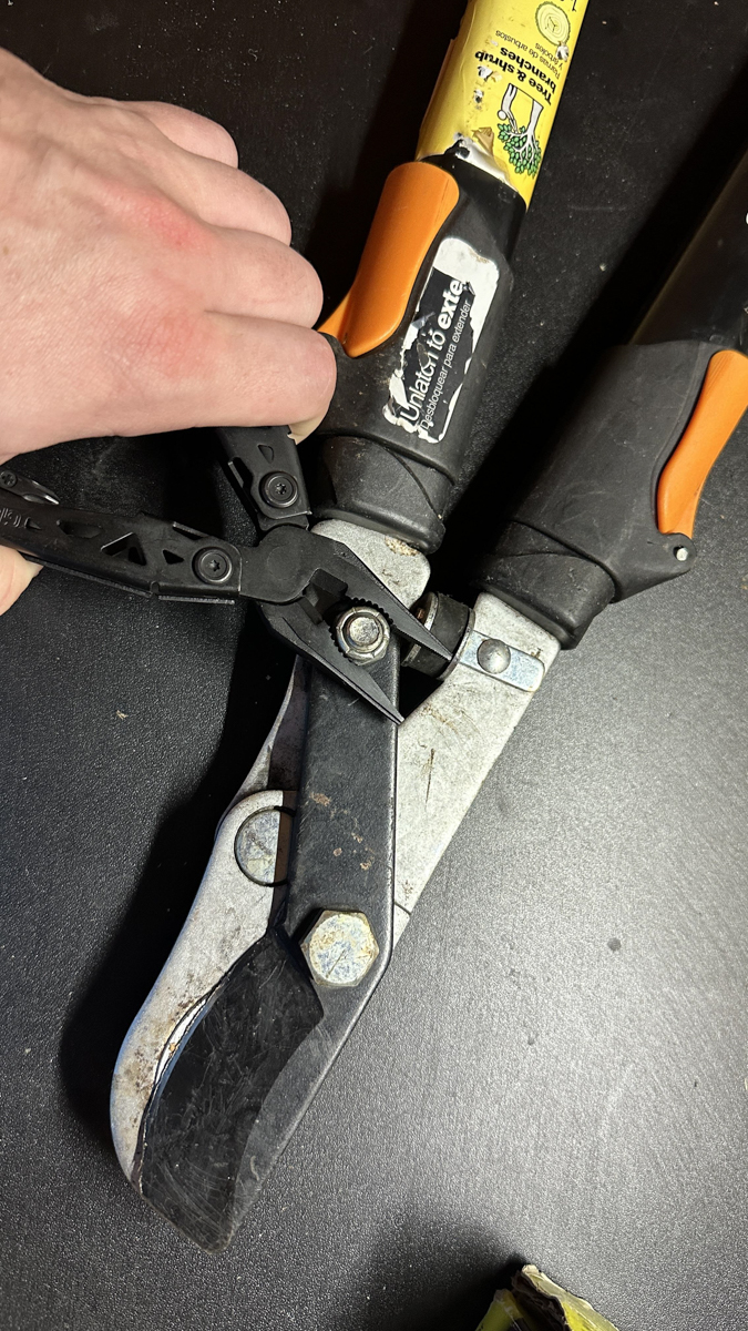 Using Gerber Multi Tool Pliers
