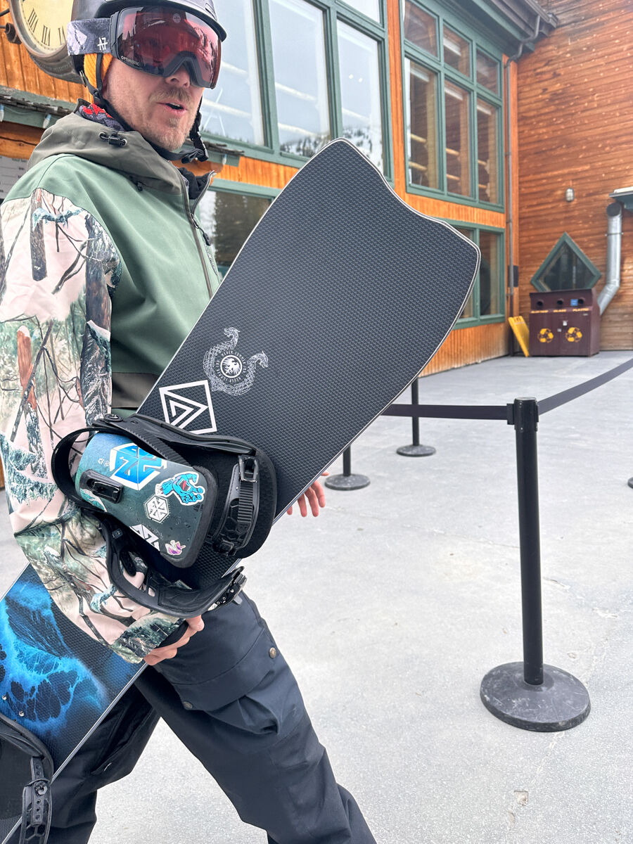 Never Summer V-Twin Snowboard Shape