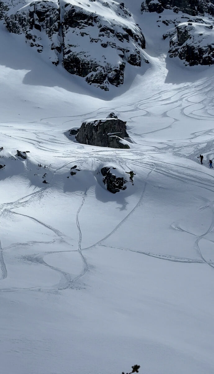 Dropping Cliffs Snowboarding Malyovista Bulgaria