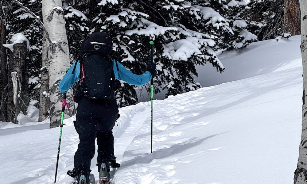 Women’s Opsrey Sopris 40L Backpack Review Women Ski Touring Wearing Osprey Backpack