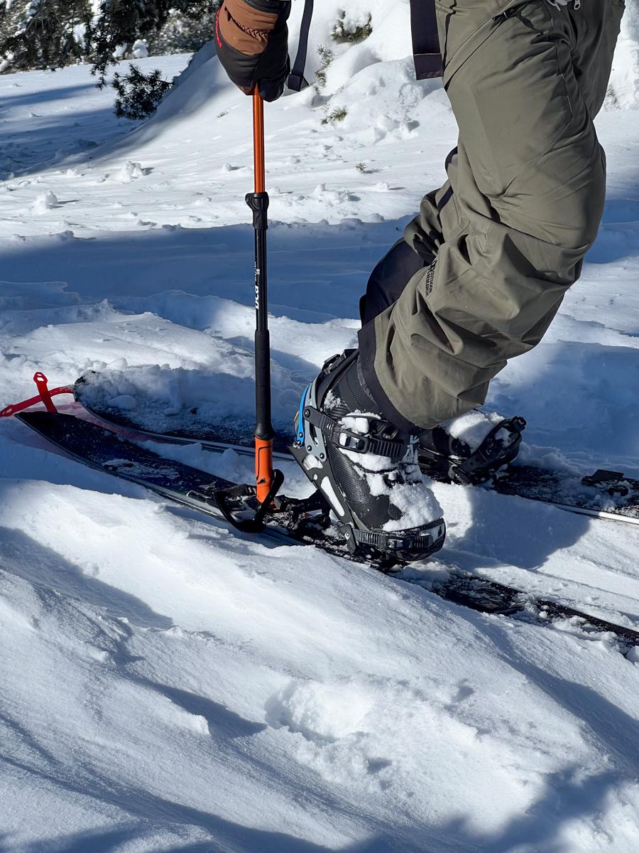 Using Ski Pole Handle for Splitboarding