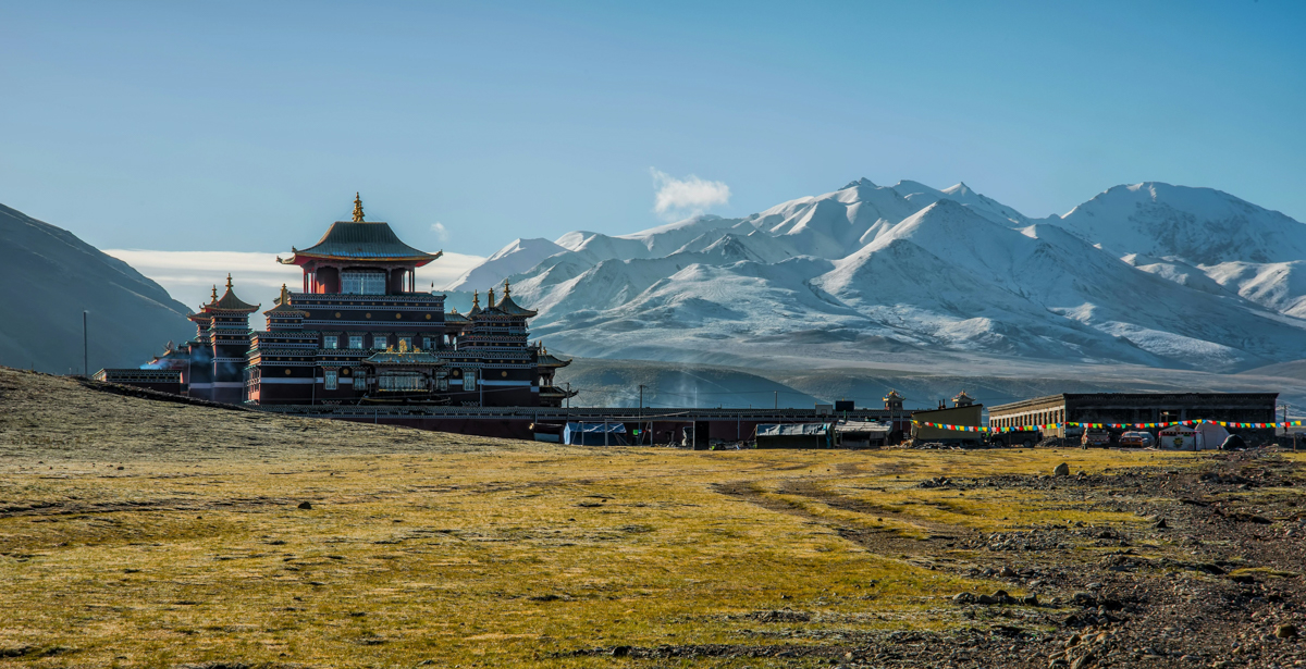 Why China’s Sacred Temples and Monasteries Belong on Your Itinerary