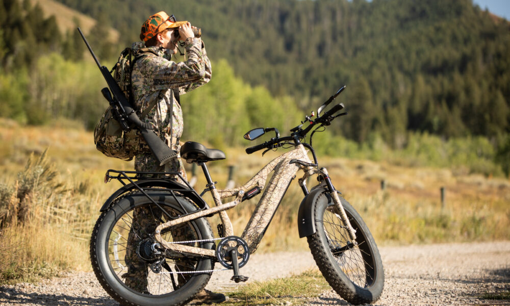 Hunter with E-Bike
