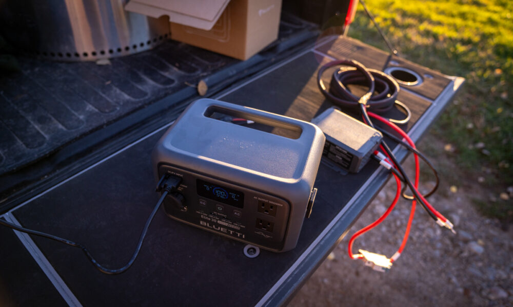 On-the-Go Powerhouse: A Review of the BLUETTI Charger 1 and Elite 30 V2 Reviewing the BLUETTI Elite 30 V2 Portable Power Station