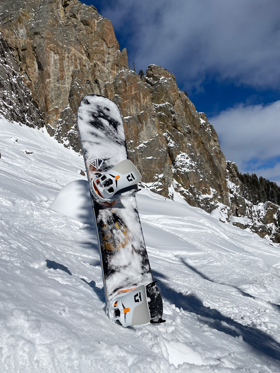 Snowboard with Highbacks