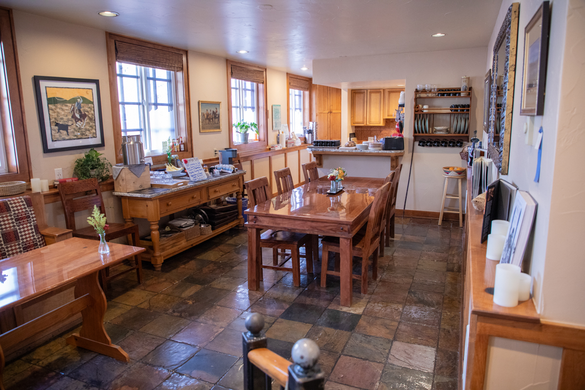 Breakfast is a communal