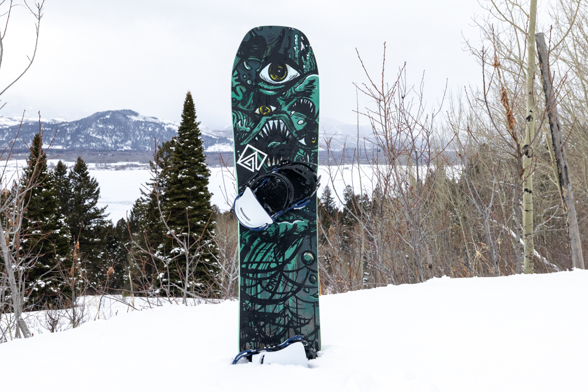 YES Snowboards Asym Shape