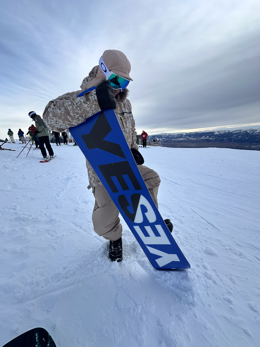 Snowboarder
