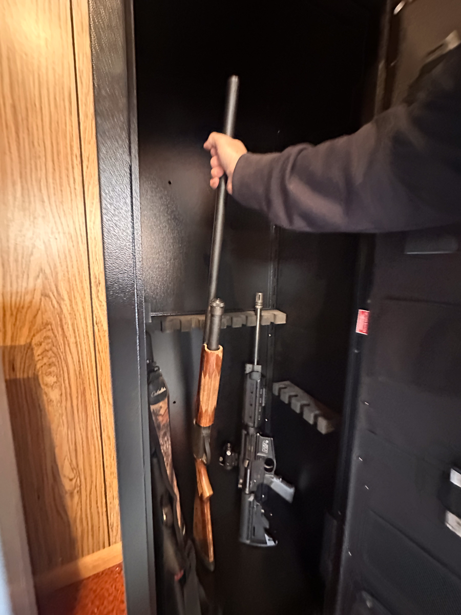 Gun Case with Easy Access