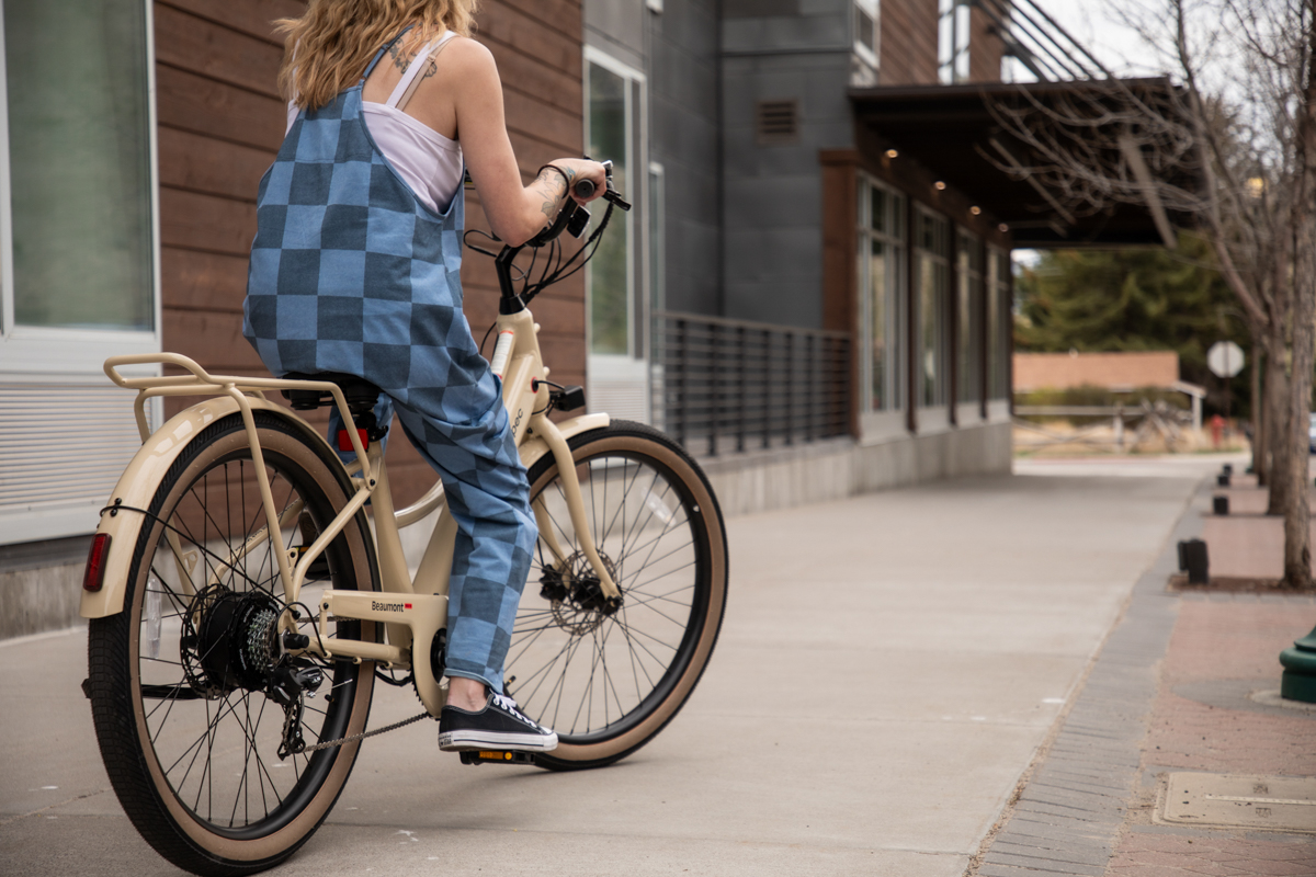 Toni Antonovich riding Retrospec Beaumont Rev+ in downtown Jackson Wyoming