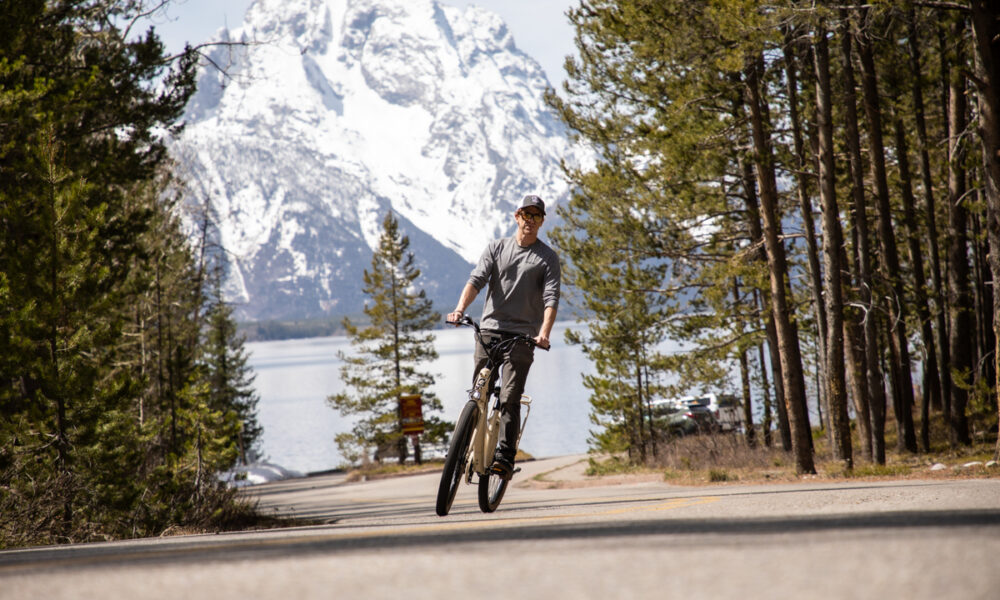 Mike Hardaker testing Retrospec Beaumont Rev+ near Grand Teton National Park