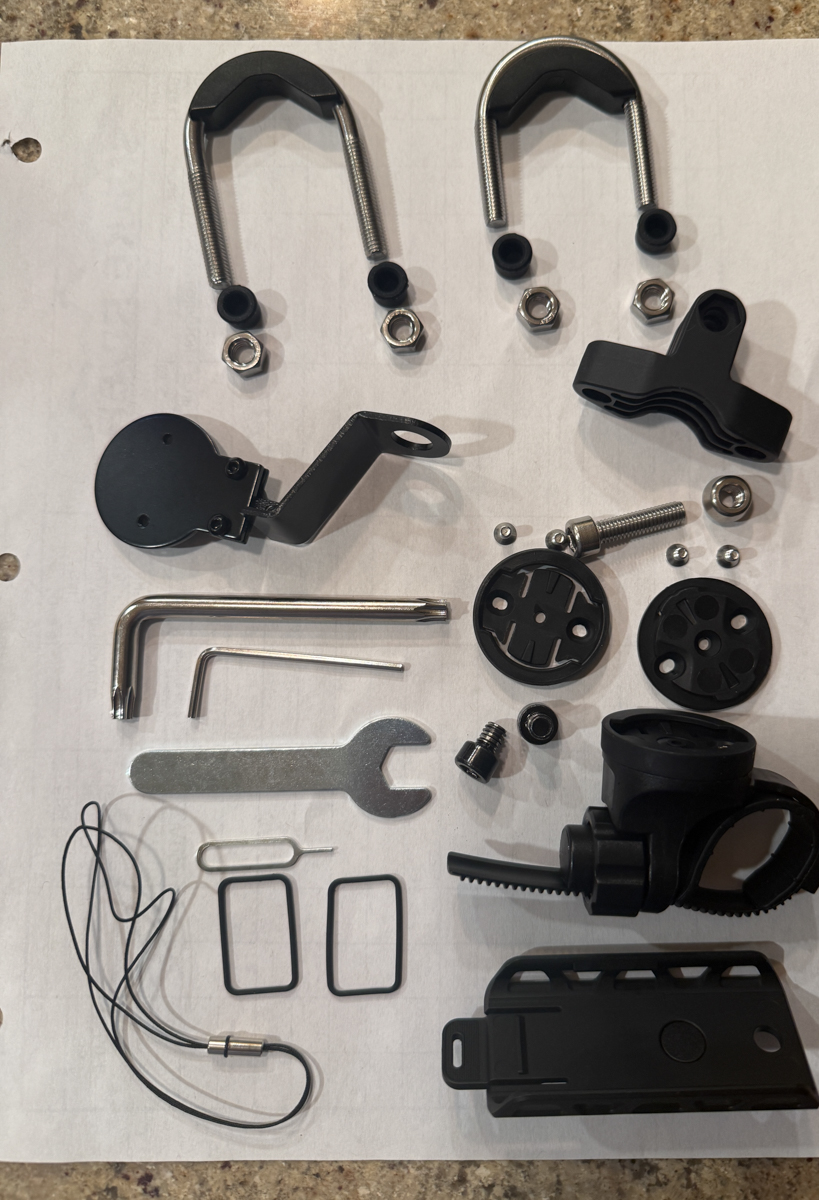 AKEEYO AKY-730PRO accessories including mounts, hardware and installation tools