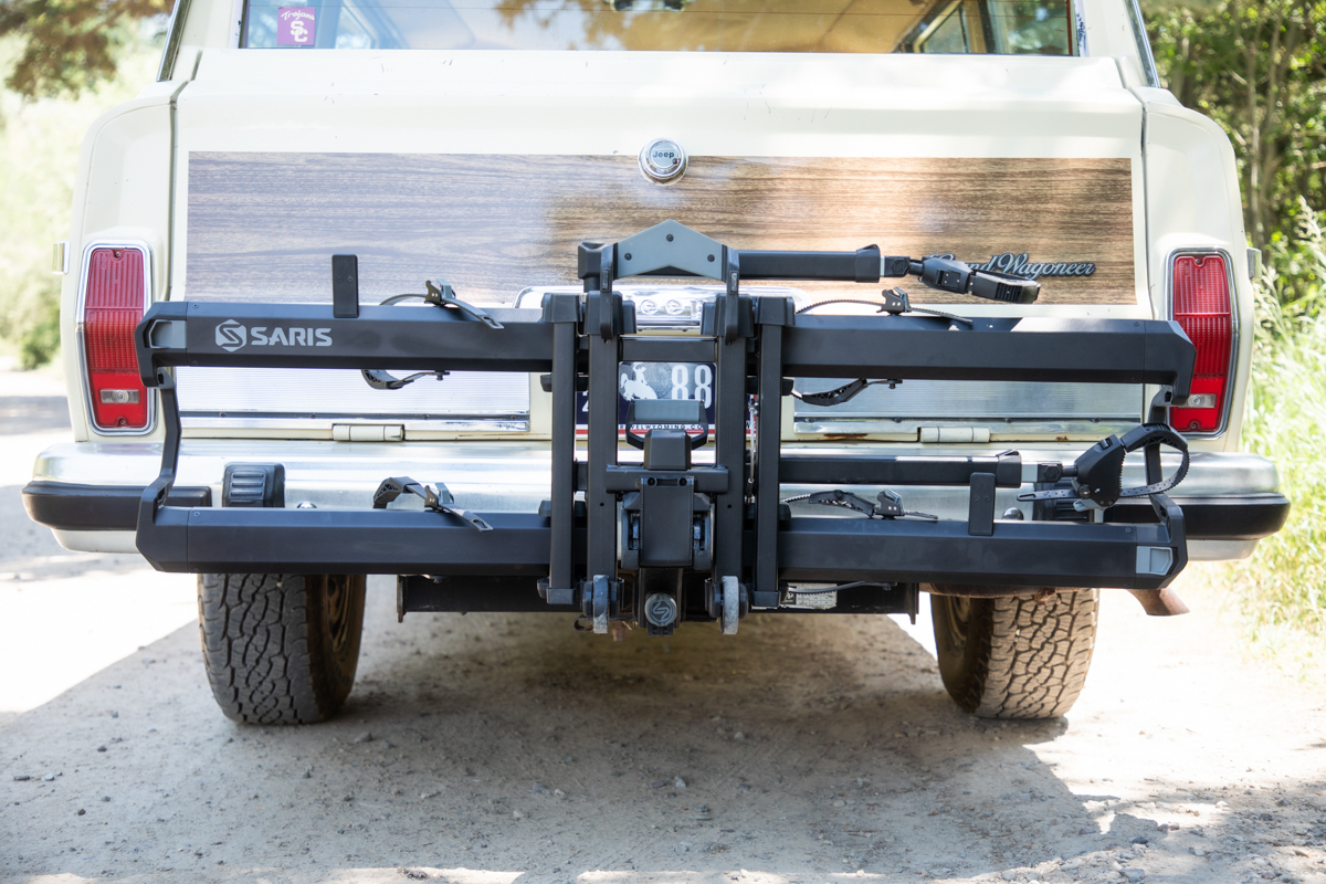 Rear view of the Saris Cycle-On bike rack mounted to a vehicle.